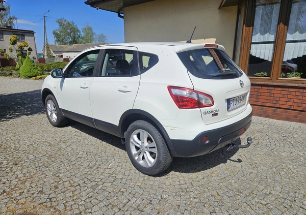 Nissan Qashqai cena 32900 przebieg: 169000, rok produkcji 2012 z Turek małe 137